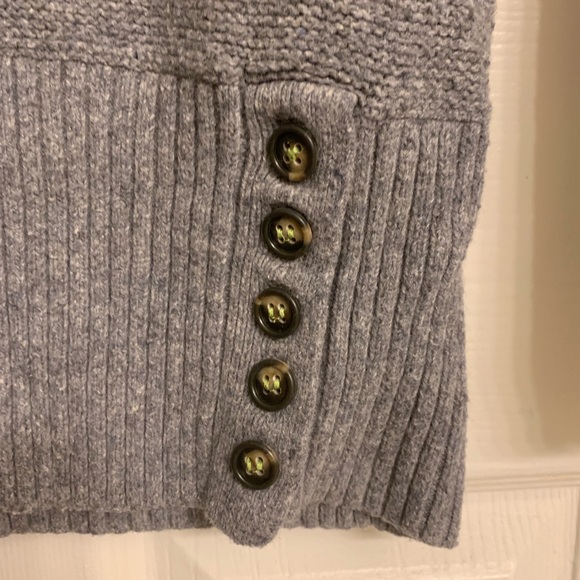 Size small chunky grey Hollister sweater - Picture 3 of 4